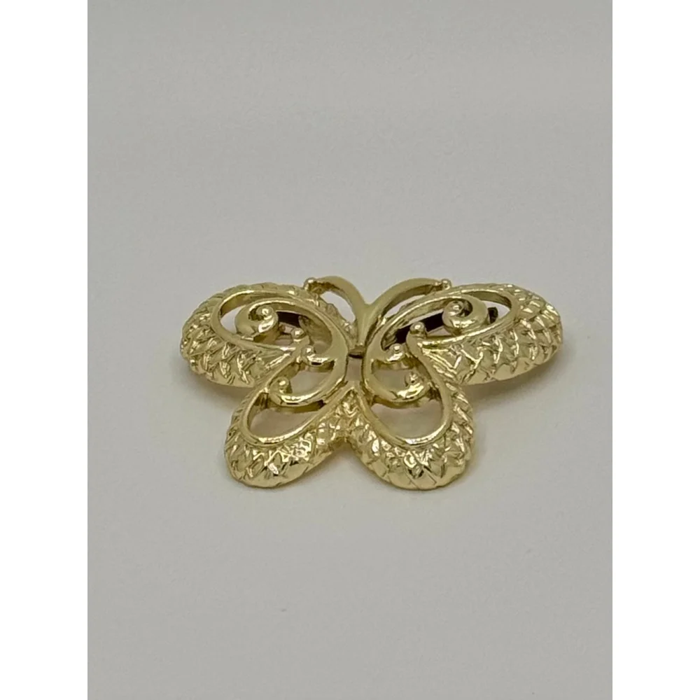 Vintage Gold Tone Butterfly Pin Brooch With Scrolls‎ Design